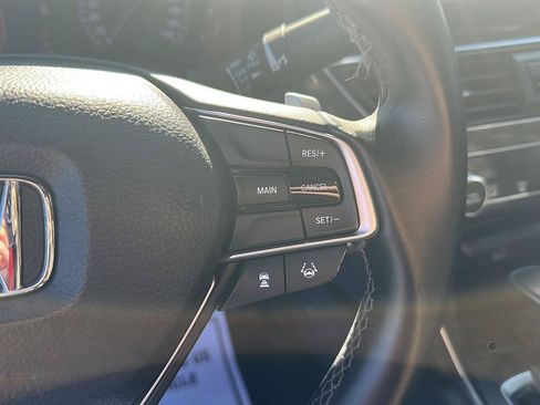 Used 2019 Honda Accord Sport image 17