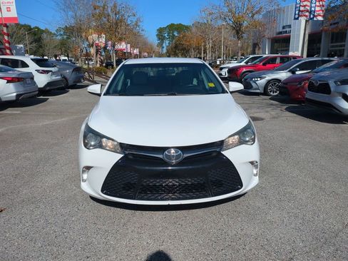 Used 2016 Toyota Camry SE image 9
