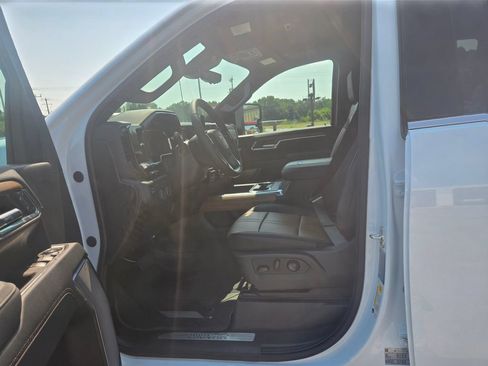 New 2026 Chevrolet Silverado 3500 High Country w/ High Country Premium Package AWD/4WD image 7