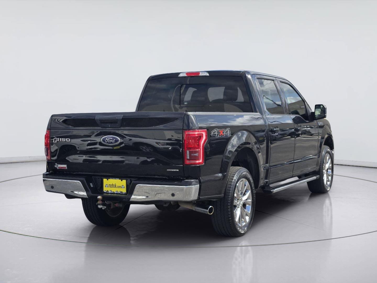 Used 2015 Ford F150 XLT w/ Equipment Group 302A Luxury AWD/4WD image 7