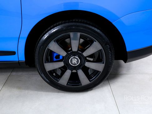 Used 2023 Rolls-Royce Cullinan image 40