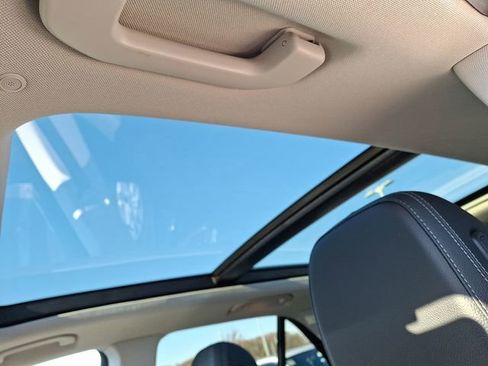 Used 2024 Mercedes-Benz GLE 450 4MATIC image 15