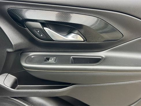 Used 2024 GMC Terrain AT4 image 23