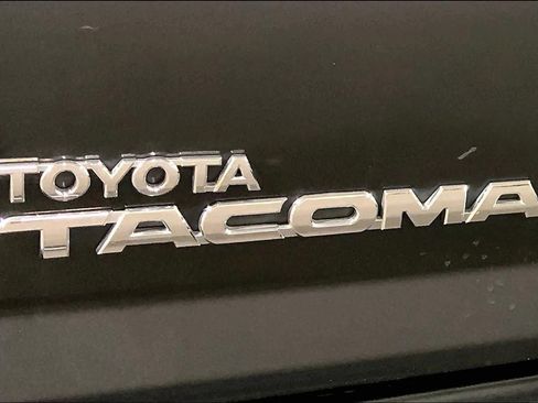 Used 2012 Toyota Tacoma 4x4 Double Cab w/ TRD Off-Road Pkg image 30