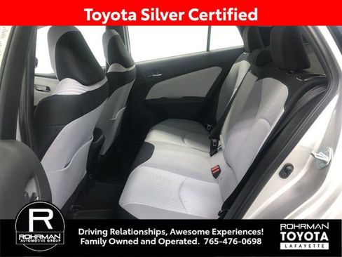 Certified 2017 Toyota Prius Three image 29