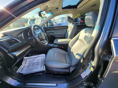Used 2018 Subaru Outback 2.5i Limited AWD/4WD image 17