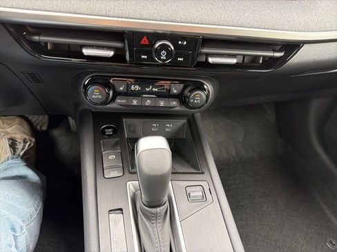 New 2026 Nissan Kicks SV w/ SV Premium Package image 8