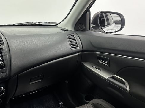 Used 2019 Mitsubishi Outlander Sport LE image 24