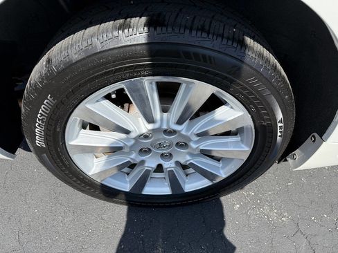 Used 2017 Toyota Sienna XLE w/ XLE Navigation Package AWD/4WD image 44