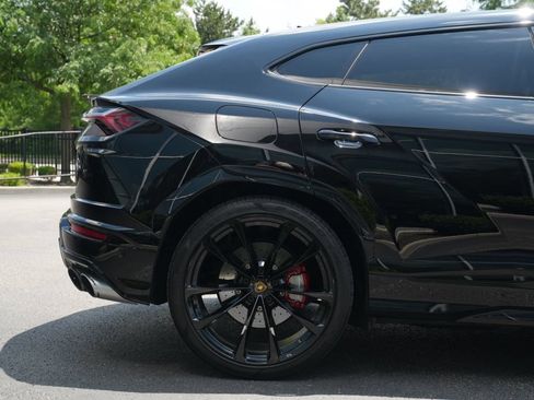Used 2022 Lamborghini Urus AWD/4WD image 24