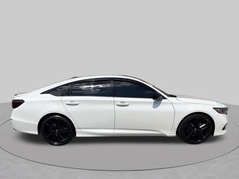 Used 2022 Honda Accord Sport image 7