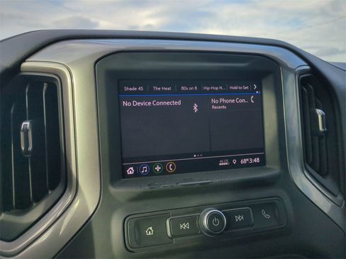 Used 2021 Chevrolet Silverado 2500 Custom w/ Custom Value Package image 19