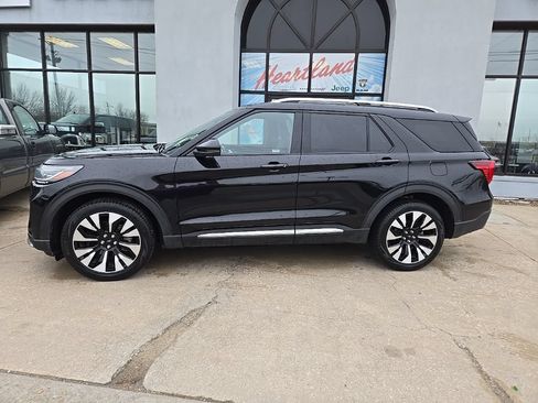 Used 2025 Ford Explorer Platinum w/ LUX Leather Package AWD/4WD image 5