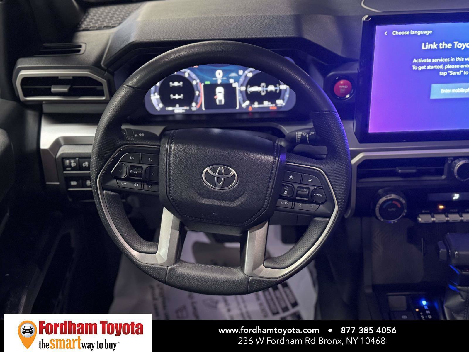 Used 2024 Toyota Tacoma TRD Off-Road AWD/4WD image 15