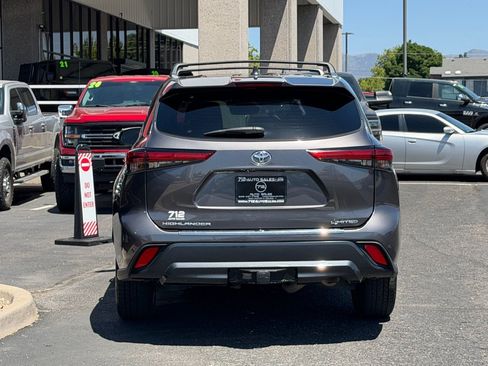 Used 2021 Toyota Highlander Limited FWD image 50