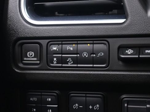 Used 2021 Chevrolet Tahoe High Country w/ Premium Package AWD/4WD image 46