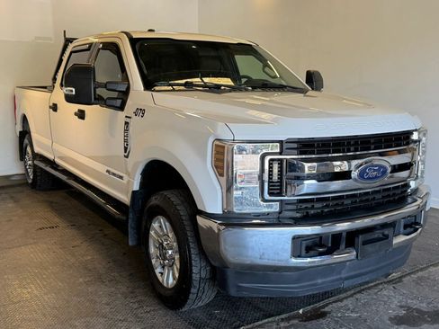 Used 2019 Ford F250 XLT AWD/4WD image 3