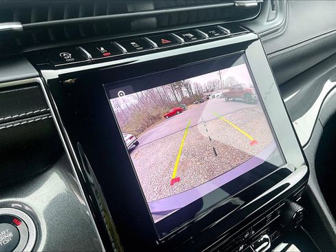 Used 2022 Jeep Grand Cherokee L Laredo w/ Luxury Tech Group I image 23