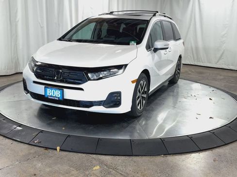 New 2026 Honda Odyssey EX-L image 4