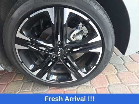Used 2024 Kia K5 GT-Line w/ GT-Line Premium Package FWD image 4