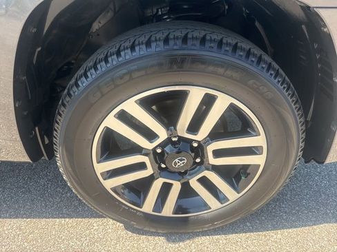 Used 2023 Toyota 4Runner Limited image 13