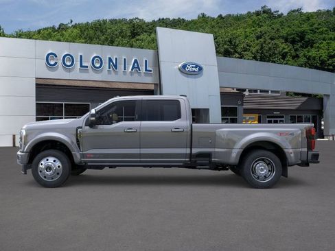 New 2026 Ford F450 Platinum w/ Platinum Plus Package image 3