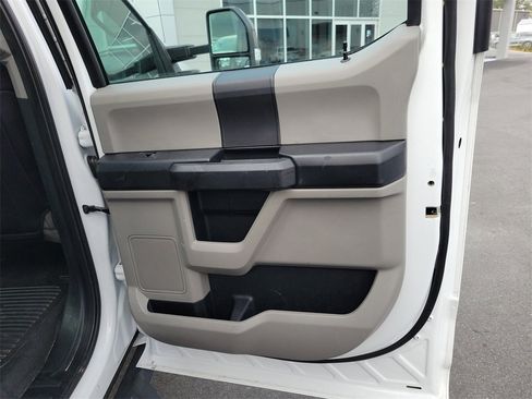 Used 2019 Ford F550 2WD Crew Cab Super Duty w/ Power Equipment Group image 28