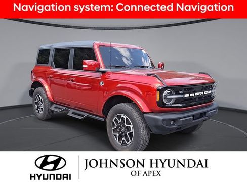 Used 2024 Ford Bronco Outer Banks AWD/4WD image 1