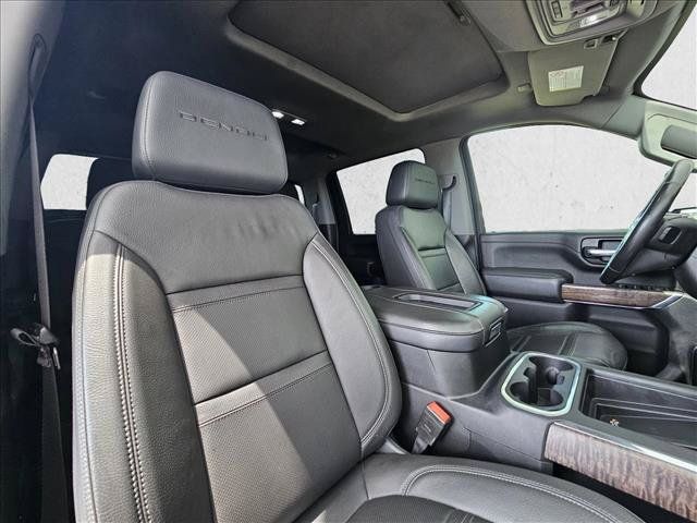 Used 2021 GMC Sierra 2500 Denali w/ Denali Ultimate Package AWD/4WD image 9