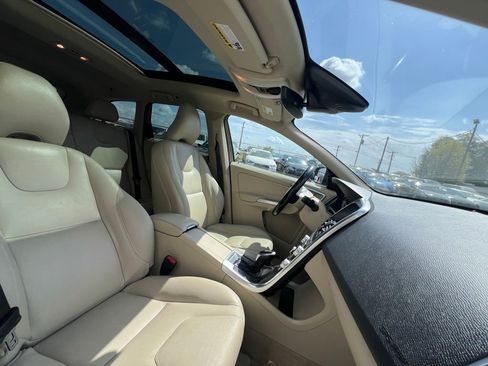 Used 2015 Volvo XC60 T5 AWD/4WD image 15