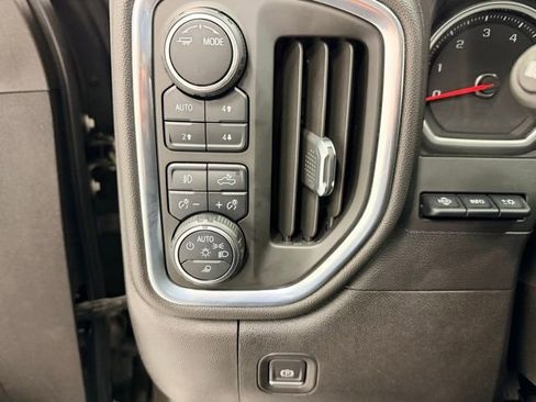 Certified 2022 Chevrolet Silverado 2500 High Country w/ Technology Package image 20