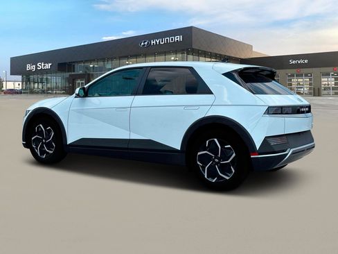 New 2024 Hyundai Ioniq 5 SEL image 4