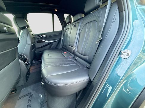 Used 2025 BMW X5 xDrive50e AWD/4WD image 21