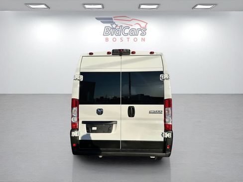 Used 2023 RAM ProMaster 2500 image 5