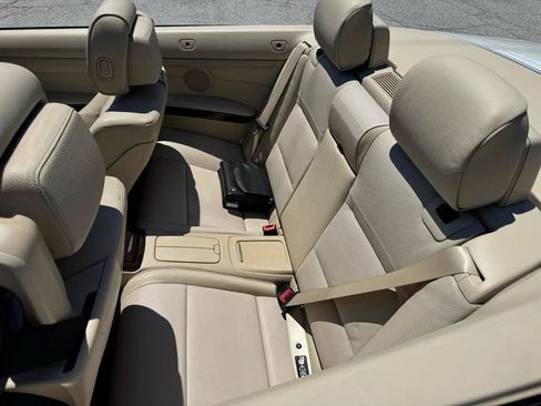 Used 2010 BMW 335i Convertible RWD image 20