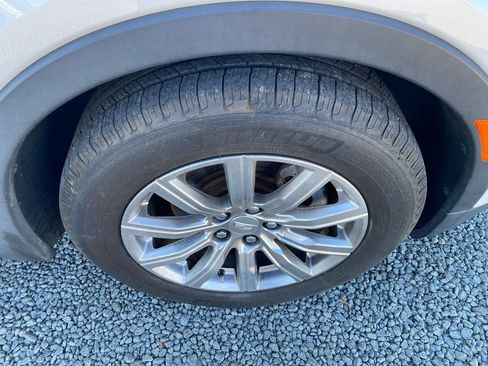 Used 2019 Cadillac XT4 Premium Luxury w/ Cold Weather Package image 21