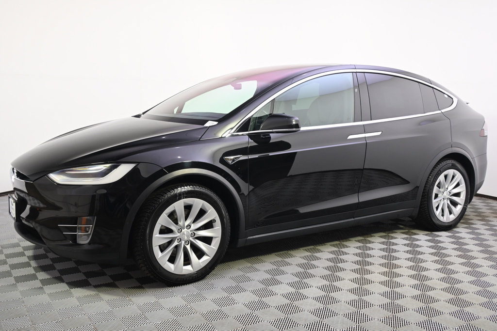 Used 2020 Tesla Model X Long Range AWD/4WD image 2