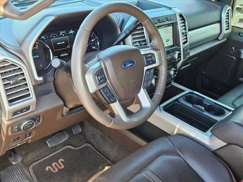 Used 2017 Ford F450 King Ranch w/ King Ranch Ultimate Package image 10