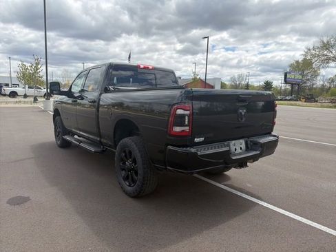 Used 2023 RAM 2500 Laramie w/ Night Edition AWD/4WD image 4