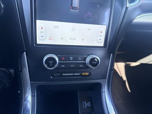 Used 2024 Ford Edge Titanium image 26