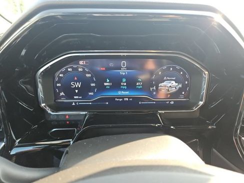Used 2024 Chevrolet Silverado 1500 LTZ w/ LTZ Premium Package AWD/4WD image 29