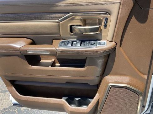 Used 2022 RAM 2500 Limited AWD/4WD image 19