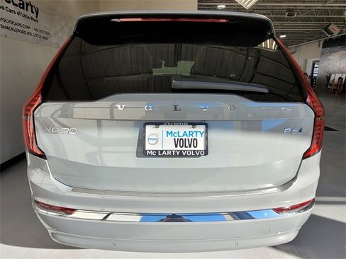 New 2026 Volvo XC90 B6 Plus w/ Protection Package Premier image 5