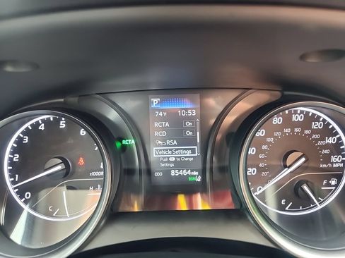 Used 2022 Toyota Camry SE w/ Audio Upgrade Package FWD image 19