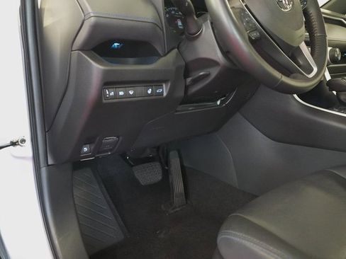 Certified 2022 Toyota RAV4 XSE image 11