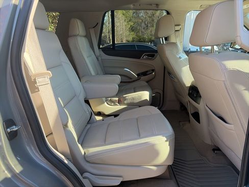 Used 2019 GMC Yukon Denali w/ Denali Ultimate Package image 8