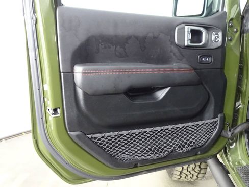 Used 2020 Jeep Wrangler Unlimited Rubicon image 16