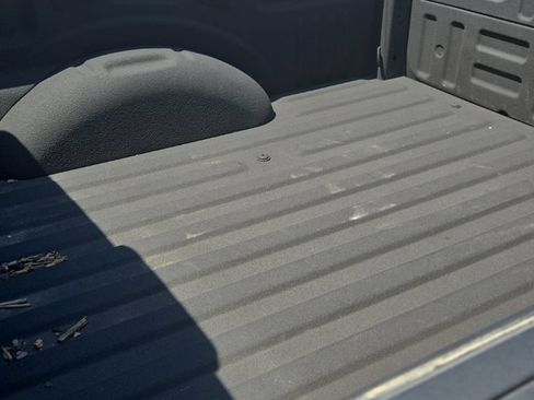 Used 2018 Ford F150 XLT w/ Equipment Group 302A Luxury AWD/4WD image 9