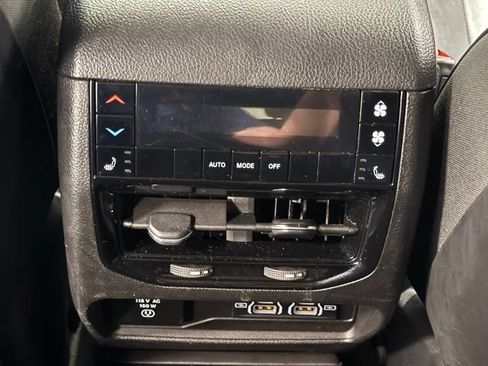 Used 2021 Jeep Grand Cherokee L Limited AWD/4WD image 36