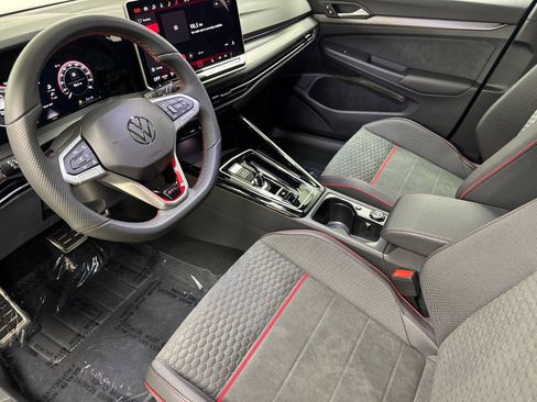 New 2026 Volkswagen Golf SE FWD image 9